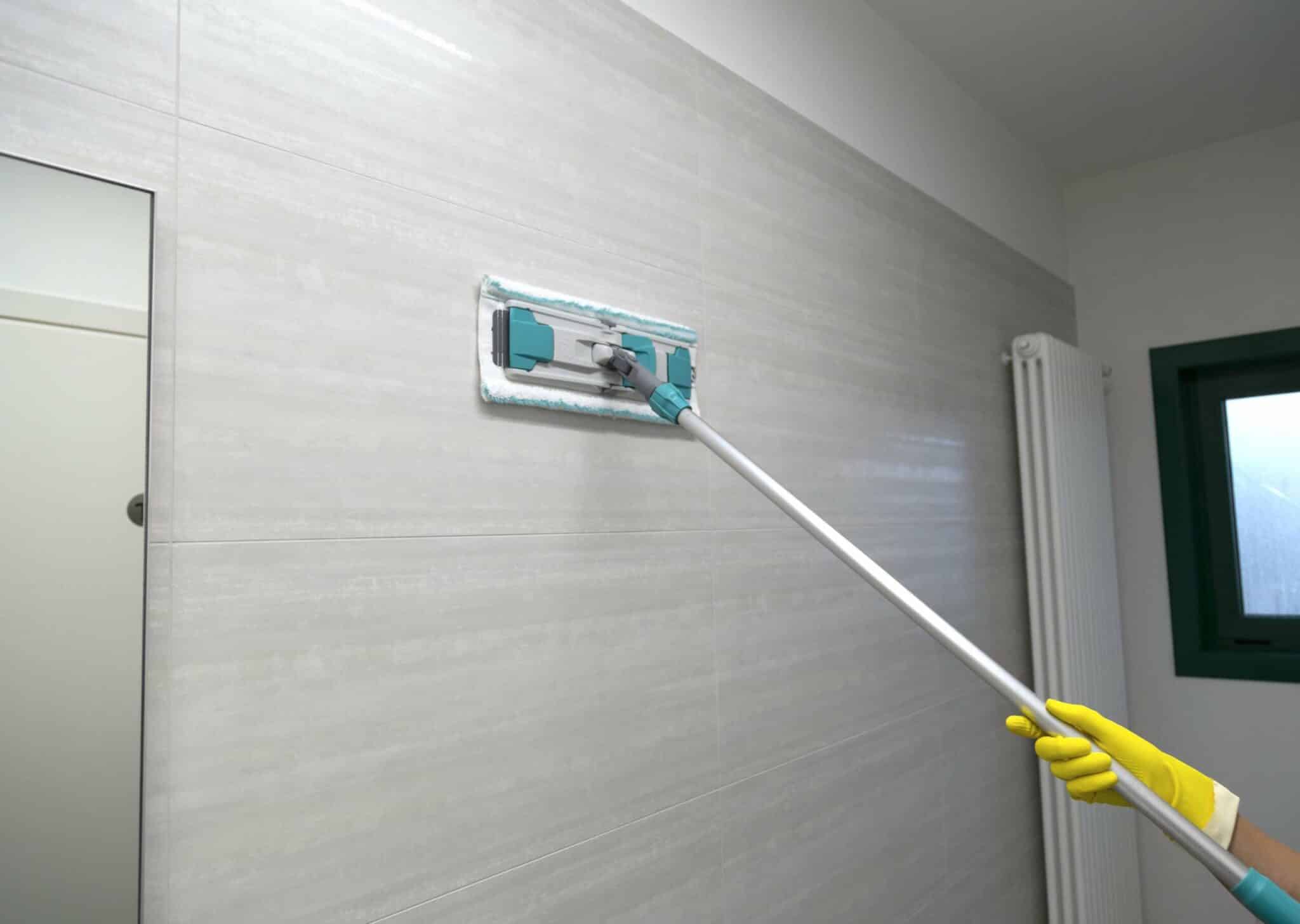<span style="color: #ff0000;">NO Mop Handle.</span> Compatible with 690V001044 or 690G001041. Mop and Bucket Yellow Kit: Uni Junior frame with ring nut, 35 cm Soft Band flat mop, 14 L single mop bucket with wringer. The kit is designed for semi-professional, high-performance cleaning of horizontal and vertical surfaces in residential and commercial settings. TTS® Uni Junior Mop and Bucket Yellow Kit- Uni Junior frame with Ring Nut, 35cm Flat Mop, and 14L Single Bucket with Wringer