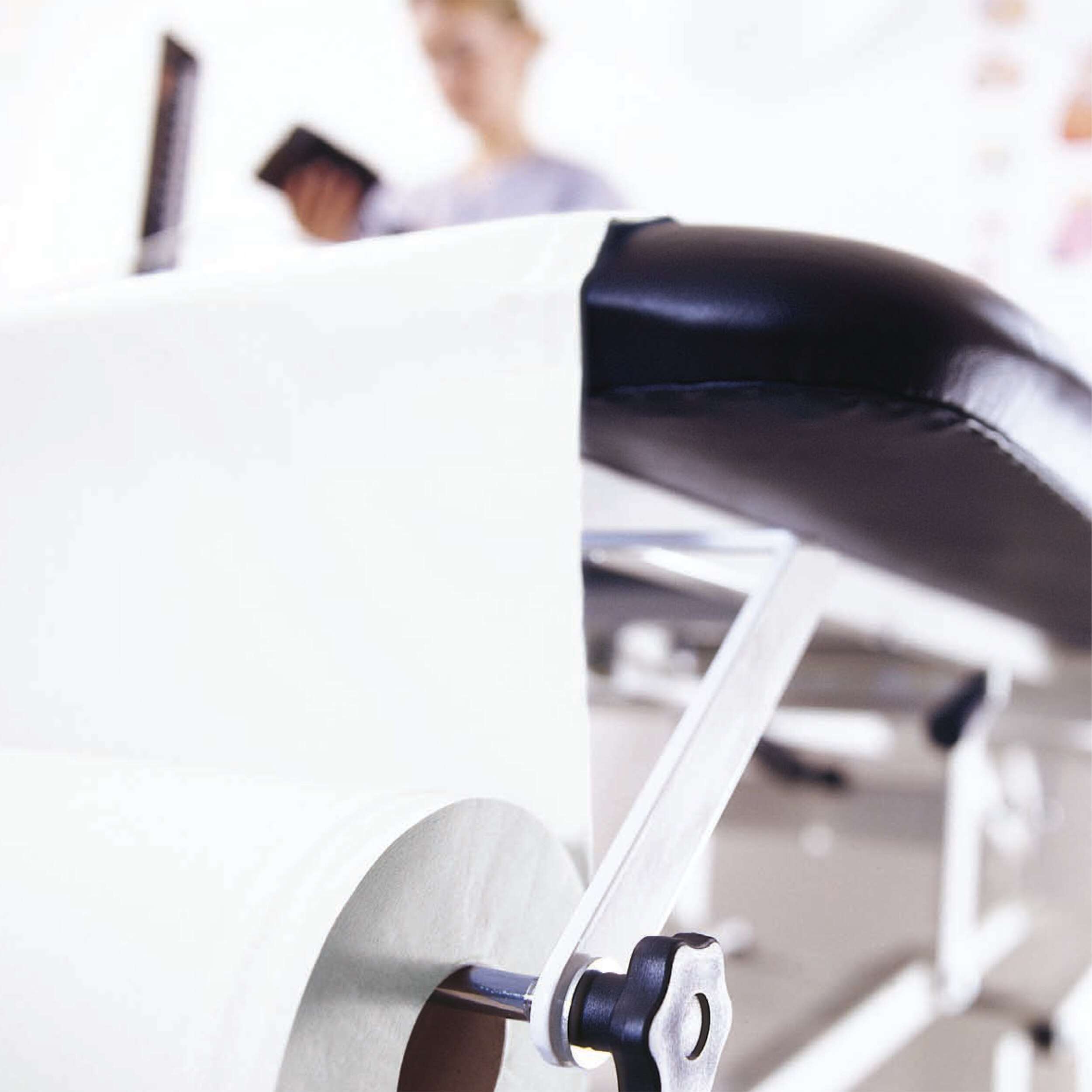 9 rolls, 165 sheets each, 2 ply. Advanced quality. Roll size L 54.45m W 50cm. Sheet length 33cm. Core inner diameter 5.1cm. Compatible with C1 dispensers. Tork Perforated Couch Roll White C1