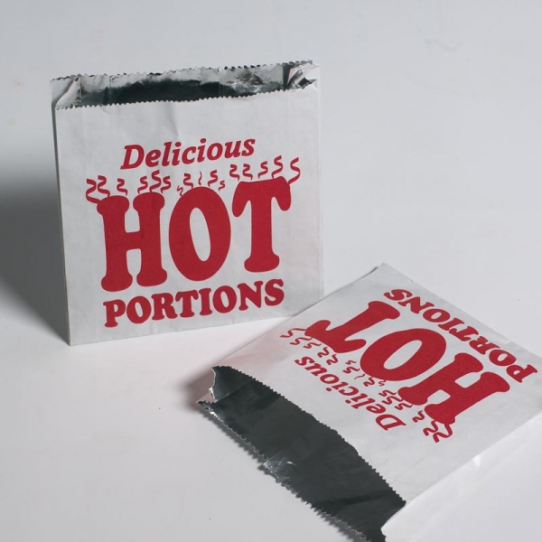 • Chicken bags (175x230x200mm) • The perfect packaging to keep food fresher and hotter for longer. • Foil inside • White paper outside with red print • 500 bags per pack Portion Chicken Bags Foil x500
